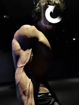 #gym #GymTok #bodybuilding #ripped #fitnessmotivation 