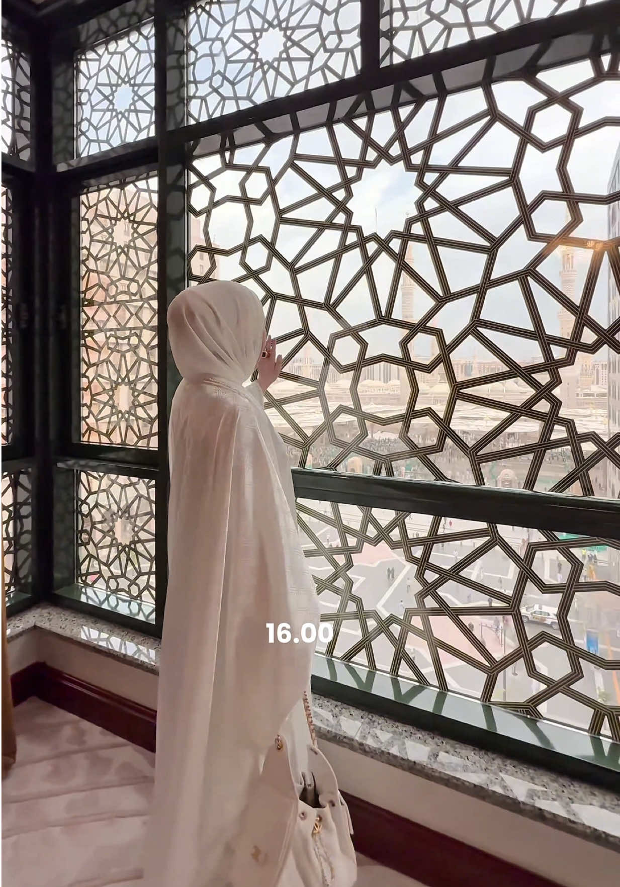 Assalamu'alaika Ya Rasulullah..kota nabi yang Penuh cinta dan kedamaian😍InsyaAllah kalian Yang Lihat Video ini segera Nyusul kesini ya.. Aamiin