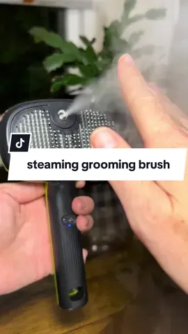 🐈🐶🐾 oh it’s fancy fancy. I don’t have any desire to use my old brush I’ve used for 5yrs 🫣 @Pecute Official #PetsOfTikTok #doglife #catsoftiktok #dogsoftiktok #doggrooming 