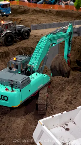 Epic RC Construction Site with RC Trucks, Dumpers, Excavators, Cranes & Bulldozers! 🚧 MEGA RC CONSTRUCTION ACTION! 🚜💨 Experience realistic RC trucks, massive dumpers & excavators in an epic construction site action! These RC heavy machines move tons of material – simply incredible! 📢 What to Expect: ✅ Massive RC trucks & realistic excavators in action ✅ Heavy-duty RC construction machines moving huge loads ✅ Super realistic RC Bus & heavy transport ✅ Extreme RC dump trucks & bulldozers at work ✅ Realistic construction sounds & epic 4K scenes! 🎥 Filmed at Model Exhibition Freistadt 2025! I had a great time capturing these shots at the event. The atmosphere was fantastic, and it was impressive to see so many detailed RC models in action. I'm already looking forward to the next time! 🔔 Don’t forget to subscribe and turn on notifications so you never miss a new RC construction video! #RCTrucks #RCExcavator #Construction #RCHeavyEquipment #ModelExpo
