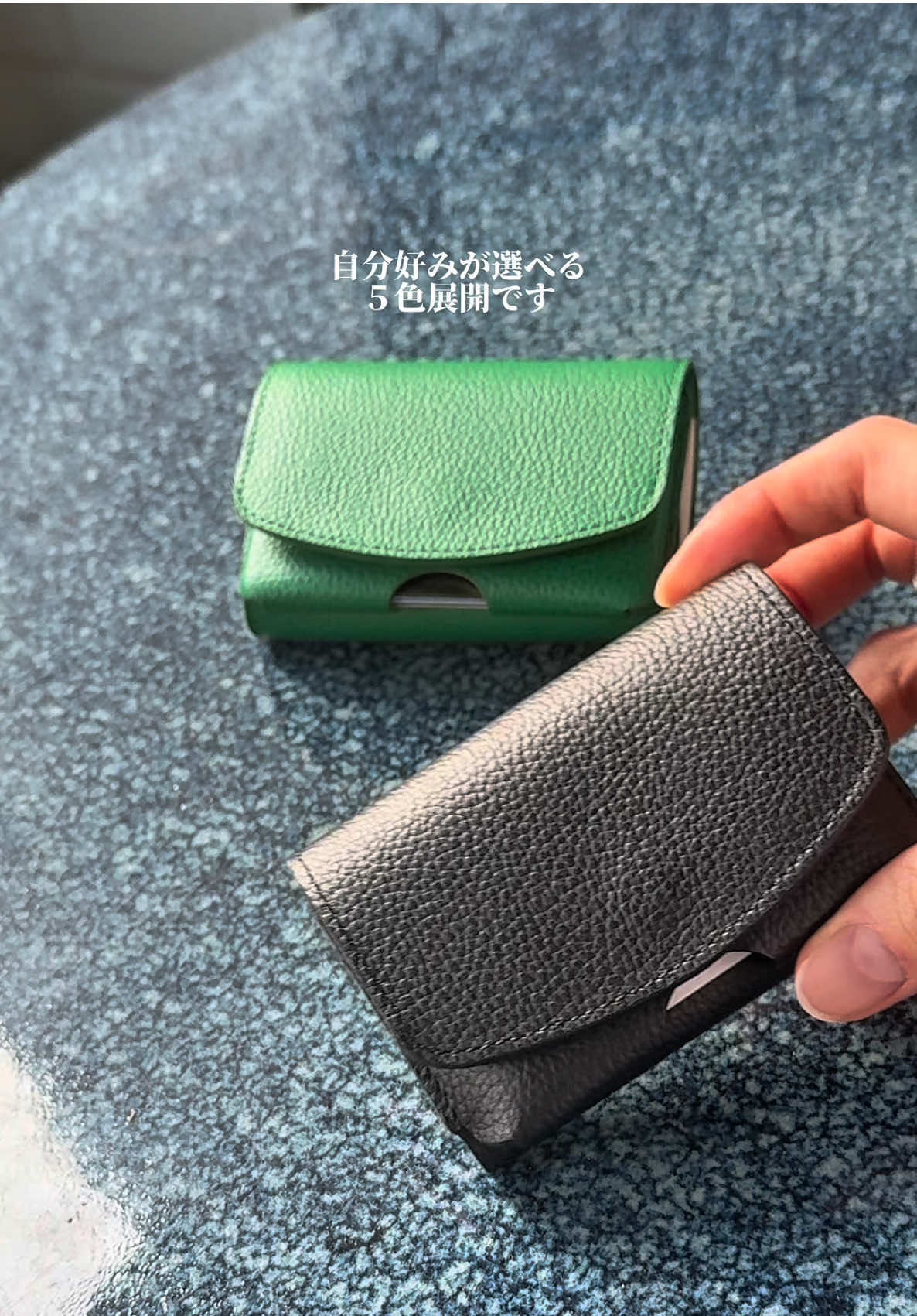 新色販売のお知らせ Amy wallet 本日8/25(月)20:00〜明日15:00 Websiteよりご予約受付 新色合わせて５色展開 #maisonsbond #maisonsbond  #三つ折り財布#ミニ財布 