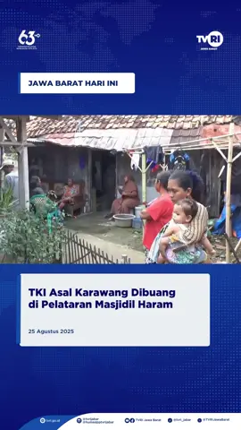 Karawang - Seorang Tenaga Kerja Indonesia (TKI) asal Karawang, Jawa Barat, bernama Yulia Yasmin, menjadi viral di media sosial setelah ditemukan sakit dan terlantar di pelataran Masjidil Haram, Mekah, Arab Saudi. Yulia diduga dibuang oleh majikannya karena kondisi kesehatannya menurun. Dalam sebuah rekaman video yang beredar, Yulia terlihat tak berdaya dan membutuhkan pertolongan. Perekam video, yang juga warga Indonesia, sempat menunjukkan identitas Yulia Yasmin, warga Dusun Jatimulya, Desa Kalangsari, Kecamatan Rengasdengklok, Karawang. Kepala Desa Kalangsari, Aan Eryanto, membenarkan bahwa Yulia merupakan warganya. Pihak desa telah menemui keluarga korban dan berupaya mencari informasi terkait perusahaan yang memberangkatkan Yulia. Namun hingga kini, belum ada pihak perusahaan maupun sponsor yang menyatakan bertanggung jawab. Pihak keluarga mengungkapkan bahwa Yulia sudah memiliki riwayat penyakit sejak masih di Indonesia. Sekitar satu bulan sebelum videonya viral, Yulia sempat menghubungi keluarga untuk menceritakan kondisi kesehatannya. Keluarga maupun pemerintah desa berharap pemerintah Indonesia segera turun tangan memberikan bantuan dan memulangkan Yulia ke Tanah Air. [Sumber: Toni Triyadi] #TVRIJawaBarat #BeritaHariIni #BeritaKarawang #SeputarKarawang #SeputarJawaBarat