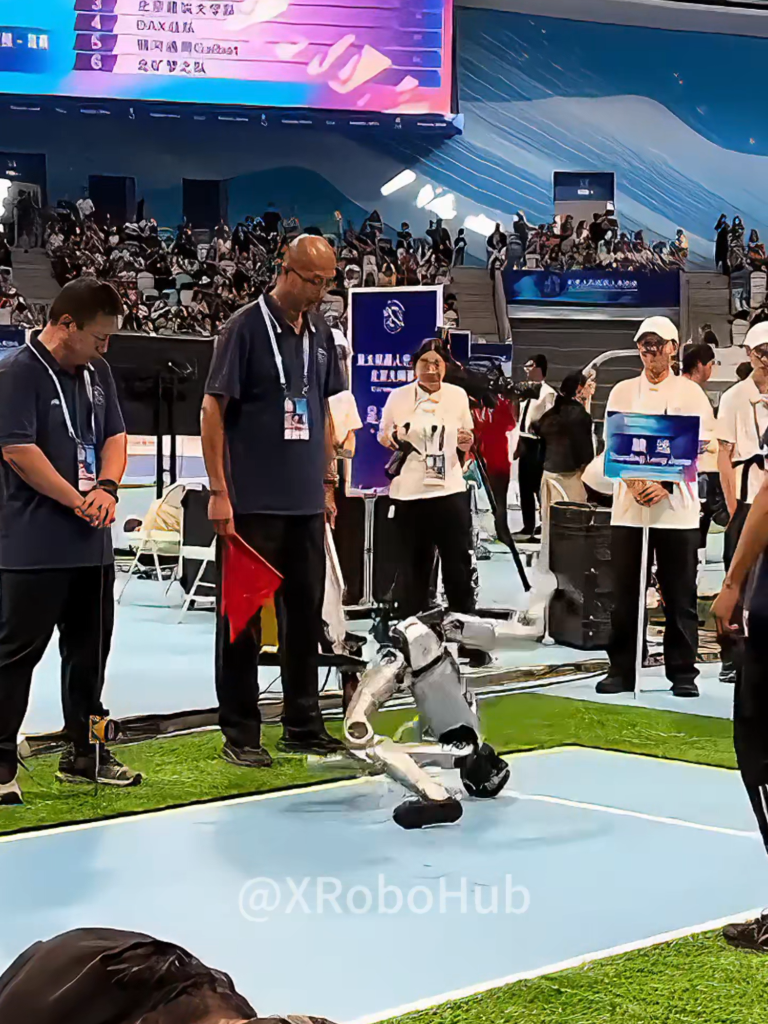 🔥🤖  Can a robot long jump better than a human? Find out now! #WorldRobotGames #humanoidrobot #LongJump
