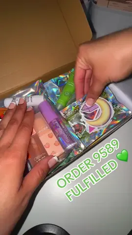 ORDER 9589 FULFILLED 🇰🇷 this box is already on its way to South Korea! Thank you so much Jihye! #glossier #packinganorder #packinganorder #orderpackingvideo #lipgloss 