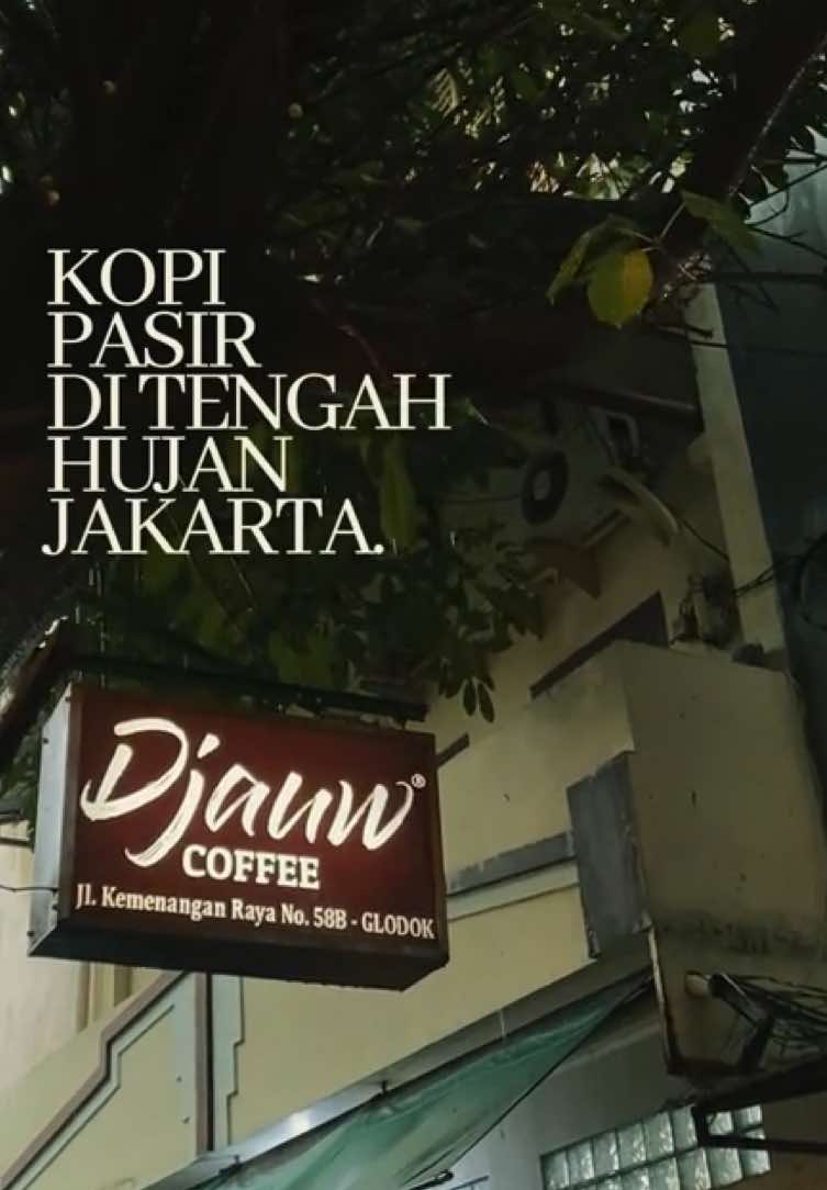 hujan, kopi dan Chinatown di Glodok ☕️🌧️🤍   #glodok #chinatown #jakartatogo #djauwcoffee #cinematic 
