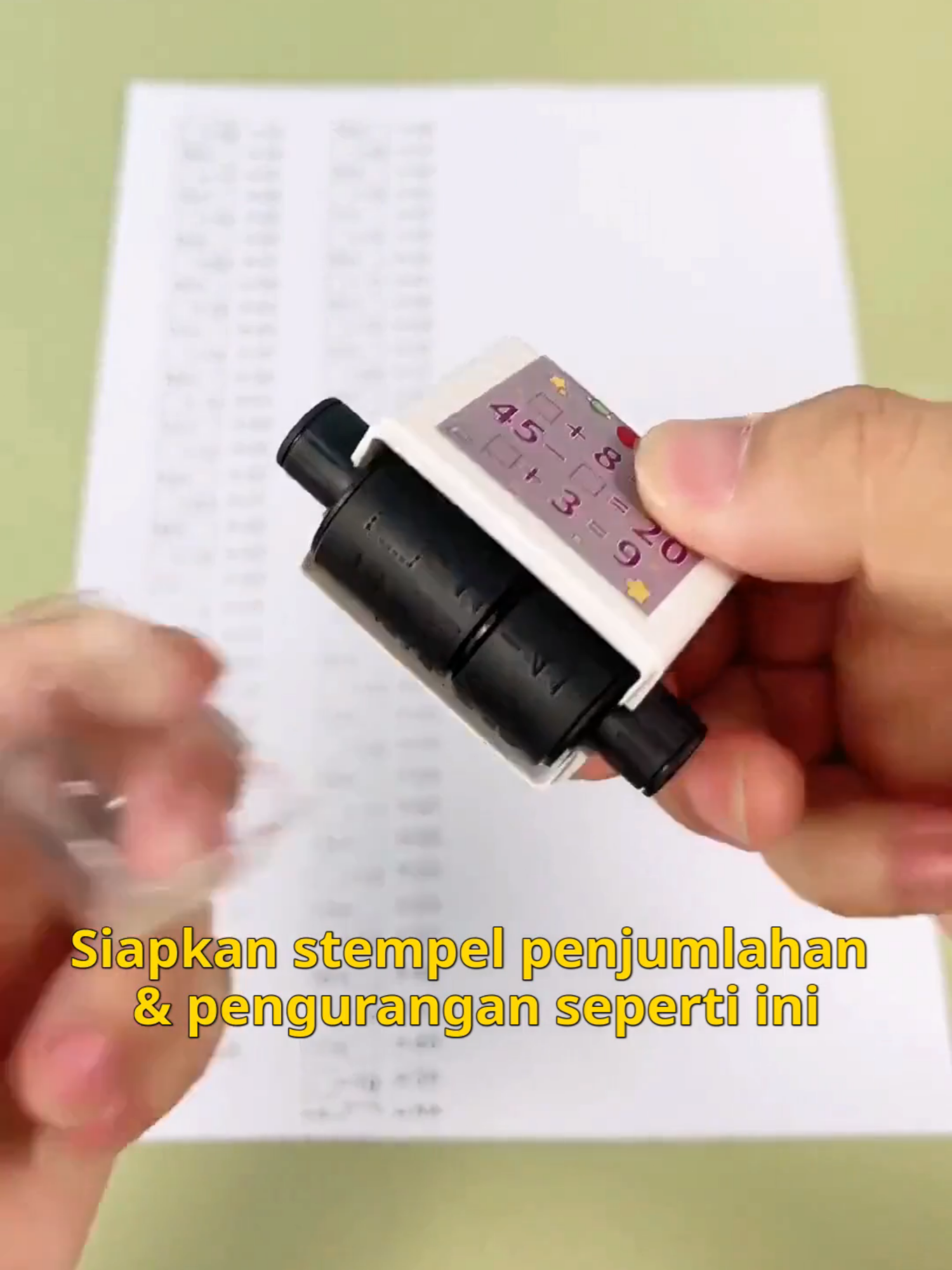 Dengan perangko penjumlahan dan pengurangan ini, anak-anak tidak perlu lagi membeli latihan matematika selama liburan, mereka dapat membuat latihan matematika sendiri di rumah.#belajar #segelpenambahandanpengurangan #hitung #harilibur #matematika #skor #fyp #shop