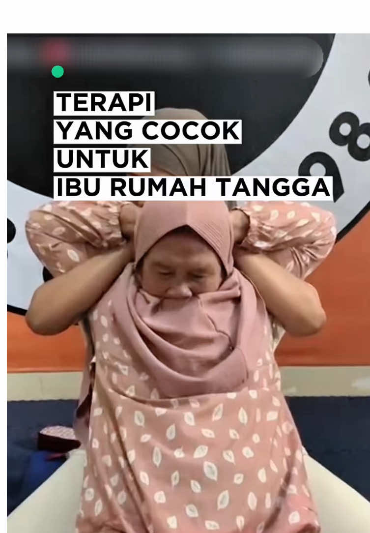Ibu rumah tangga = kerja 24 jam nonstop 🫠 Jangan tunggu badan makin remuk, yuk kasih waktu buat diri sendiri dengan terapi di Kretek Asli 💆‍♀️✨ 👉 Klik link di bio untuk booking #TerapiBikinPlong #PegalHilang #IbuRumahTanggaSehat #Fyp #Relaxation