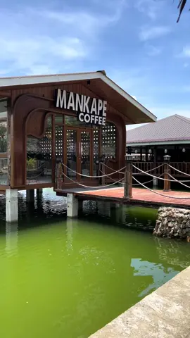 Found a floating restaurant in Bolinao, Pangasinan.  #sungayangrill #fyp #floatingrestaurant #bolinao #pangasinan 