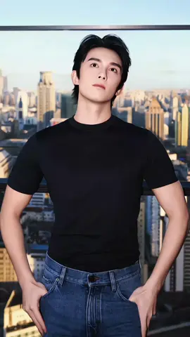 25.08.25 — 📸 ภาพหล่อฮอตของ 