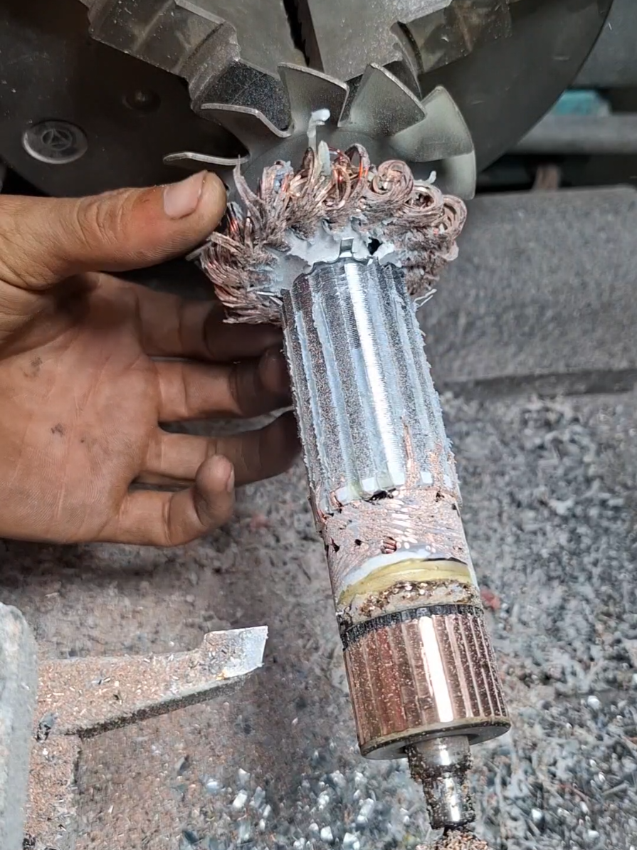 lathe work armature turning mechanical #engineering #shorts #viral #foryou #lathe #armature #foryou #fyp #mechanical 