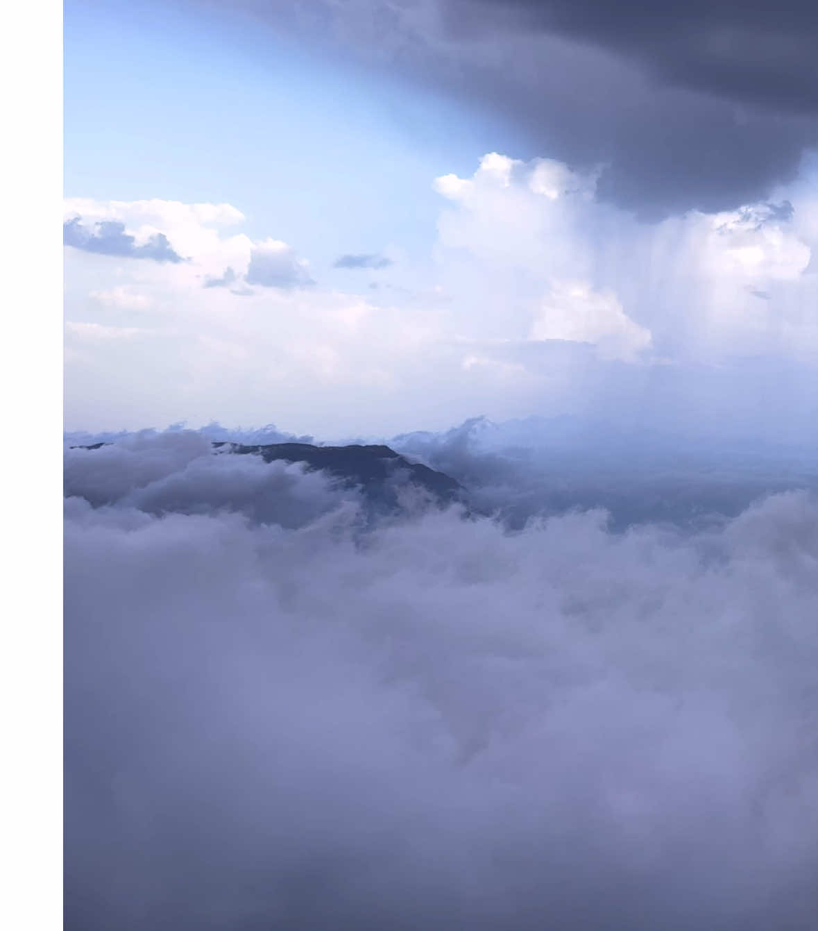 AL-baha sky | سماء الباحه ⛈️                                                                       #الباحه #foryou #albaha #clouds #rain 