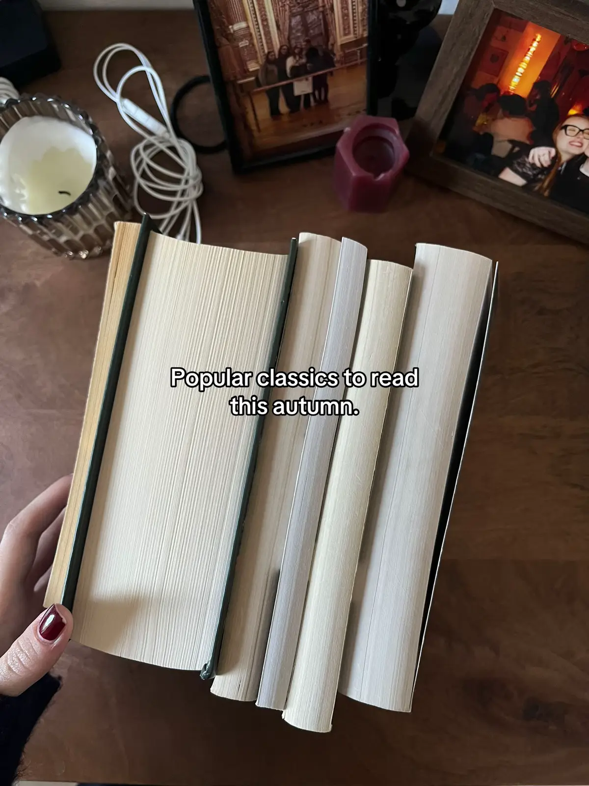 I have waaay more autumn recommendations coming! #autumn #literature #classics #bookrecommendations #fall 