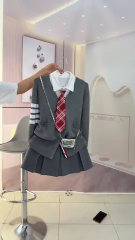 #baoyen #myoutfit #moingaymotoutfit #xuhuongtiktok #setboxinh 