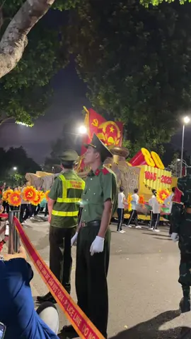 Tổng lễ duyệt binh A80 view triệu đô đường Hùng Vương 🤣 🇻🇳 #tôiyêuviệtnam  #lễduyệtbinh #viral #A80 #duonghungvuong 