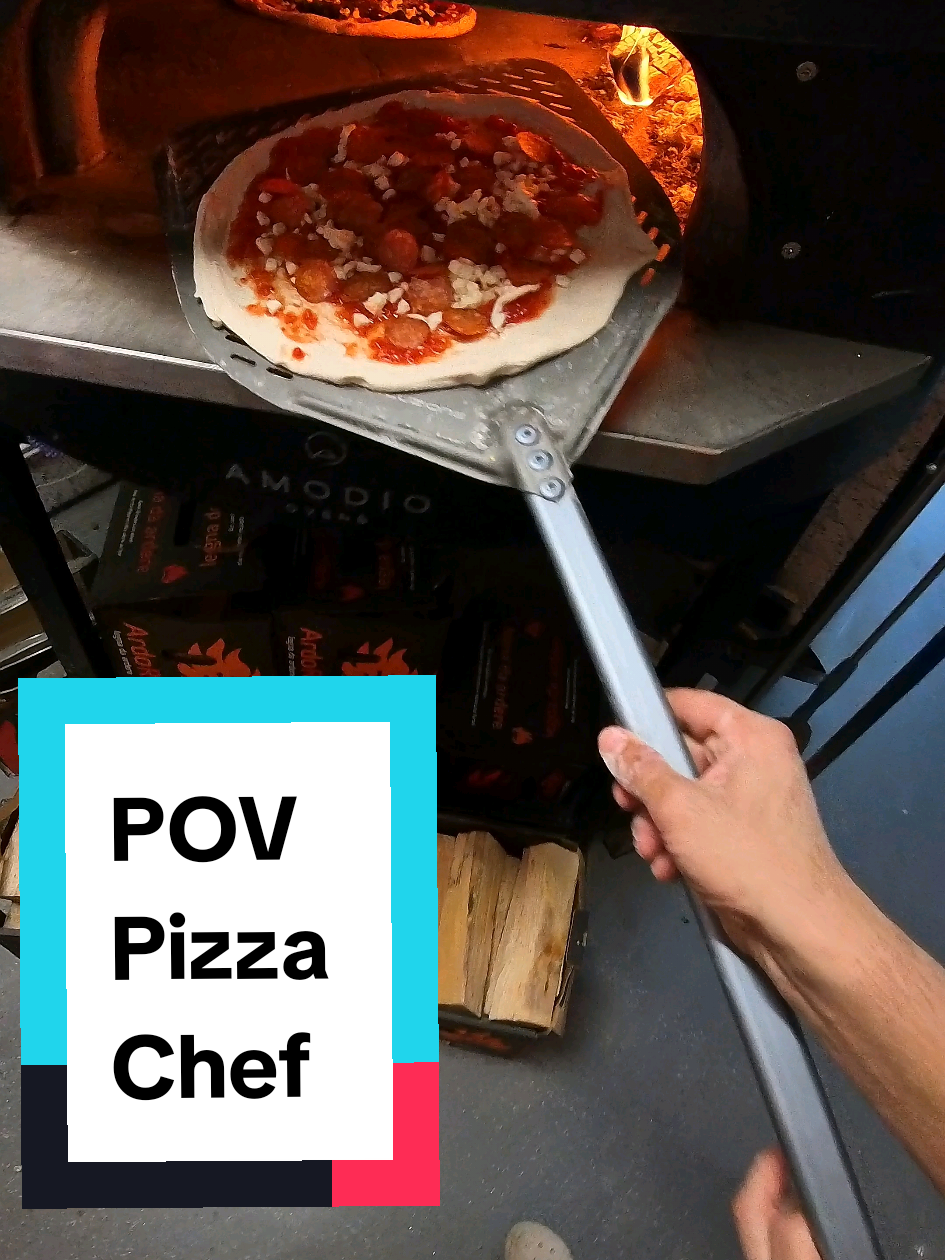 POV👀 PIZZA🍕CHEF👨‍🍳  #pizzachef #viralvideos #pizza #pizzamaking #pov 