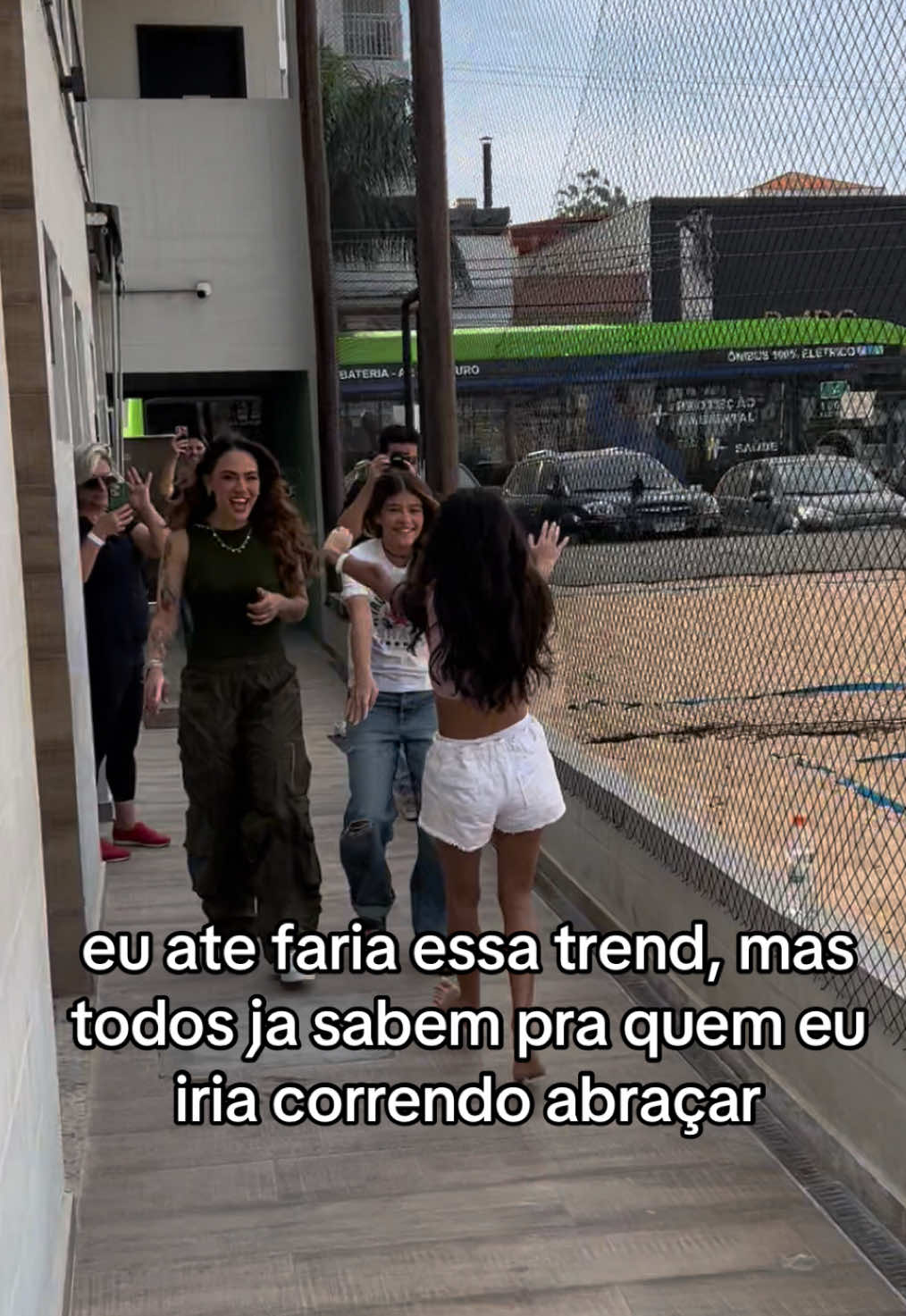 eu te amo!!🥹🩷 @Garotas Kiridas 🐻🐻 @️ @manu #tiktok #fyp #viral #kiridas #aniversario  ib da melhor :@# lis e manu ᥫ᭡ 