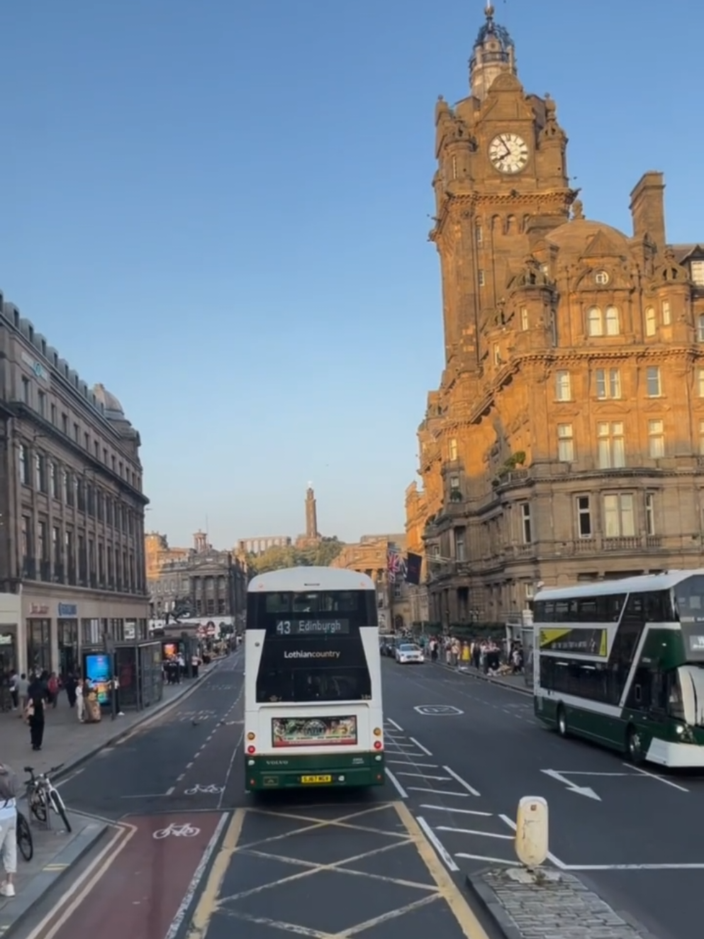 LONDON 🇬🇧 Beautiful View #Scotland #scottish  #london #londonlife #londontiktok 