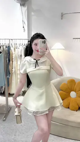 Đừng so sánh hành trình của mình với người khác, hoa ở đúng mùa sẽ đẹp hơn bất kỳ hoa mở sớm 🤎