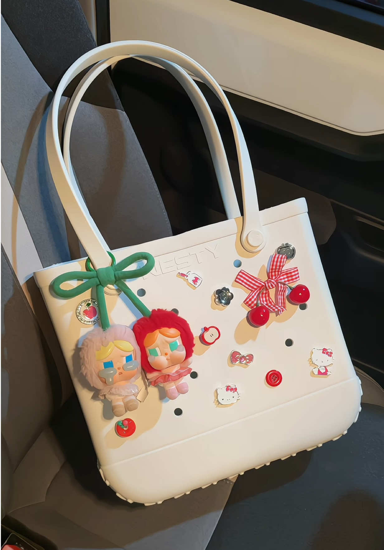 Mê giày dép đến túi ạ#tuixach #ngohongdiary #nesty#nestychinhhang #backtoschool 