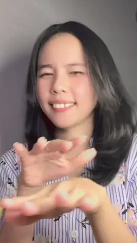 #laguviral2025tiktok #viralditiktok #danceterbaru2025 #fyp #4u 
