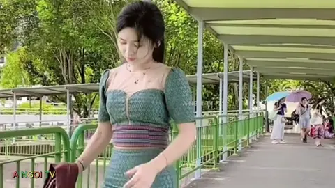 nhạc sống gái xinh đẹp 