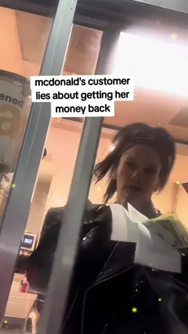 mcdonald's customer lies to employees about getting her refund#mcdonalds #refund #customerservice