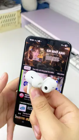 Tai nghe sang xịn nên sắm nha mấy bà#tainghebluetooth #tainghekhongday #bluetooth54 #trending #xuhuong 
