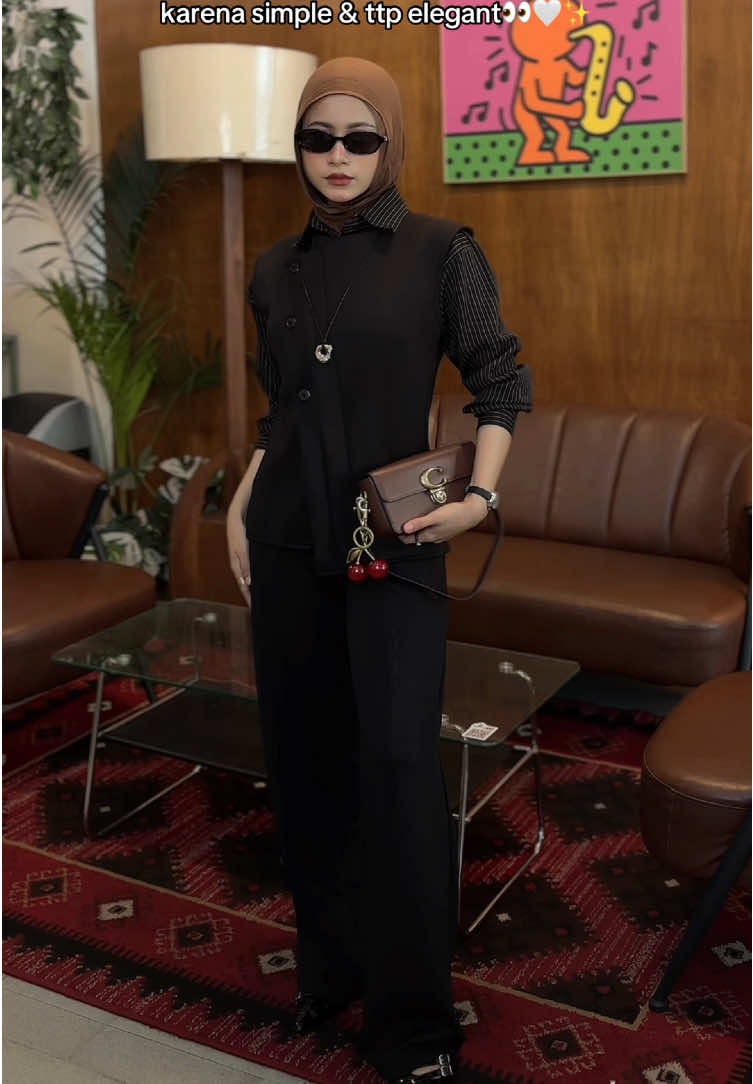 team yg selalu pake oneset kalo bingung pake apa 👀🤍 #outfitideas #outfitinspo #ootdhijab 