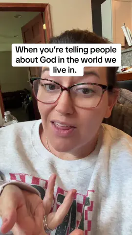 In a world full of lies, share the truth 🙏🏻 #christian #christiantiktok #lovelikeJesus #Jesus #God 