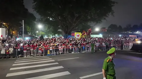 Tự hào lắm !