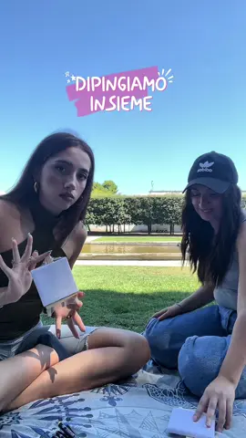Ieri io e @MARY• MakeUp & Beauty🪄🧚🏻‍♀️ abbiamo passato una giornata per ricaricarci prima del nuovo annooo (perché si, per noi inizia a settembre)! Eccoci qui che ci divertiamo con poco a dipingere su delle teline, alla fine sempre con i pannelli in mano stiamo 🤓💗 