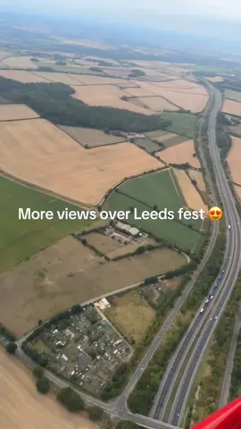 Seems a lot of people spotted us at Leeds fest 👋 #fyp #leedsfest #flying #microlight #leeds 