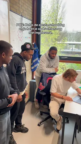 🎒✏️ POV: Het is de eerste schooldag en je hebt je opdrachten nog niet ingeleverd… Iedereen kent dat stress-moment: nieuwe schooldag, nieuwe kansen, maar die ene docent vraagt net naar dat huiswerk dat je vergeten bent 😅📚. In deze video zie je de echte struggle van studenten en scholieren op dag 1 van het schooljaar. Herkenbaar? Laat een comment achter 👇 en tag je klasgenoten die dit ook altijd meemaken 😂 Met: @Izaak , @Emilio & @Meester Hidde  #school 