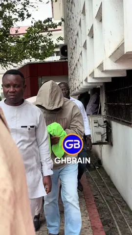 Wontumi Radio presenter, Akyenkwaa Nana Kofi Asare, was denied bail today as the judge adjourned the case to August 27, when a ruling will be delivered. He has since been escorted back into custody. Kofi Asare was arrested on Tuesday, August 12, following a broadcast that authorities claim contained unsubstantiated allegations concerning the August 6 crash.