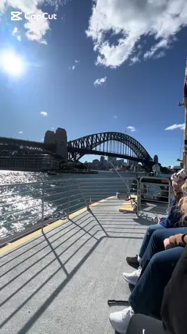 Sydney Harbour - under the Harbour Bridge we go 😁😁🇦🇺🇦🇺💗💗 #harbourbridge #australia #sydney #landmark #ocean 