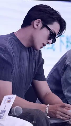 DILIAT SALTING GA DILIAT RUGI🫠😩🧎🏻‍♀️🧎🏻‍♀️🧎🏻‍♀️ #mingyu #kimmingyu #seventeen #fyp #foryou 