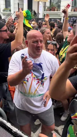 #duet with @DisYa Jeneration #nhc #nottinghillcarnival #whitemandancing #carnival #caribbeanvibes 