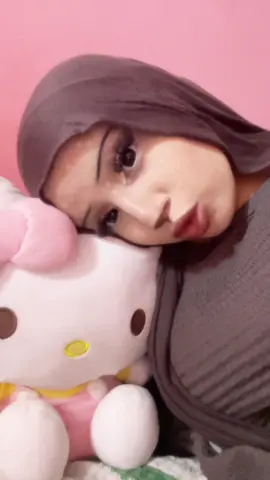 why? #fyp #hellokitty #deermakeup #why #alt 