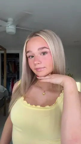 Monday grwm🫶🏻💛#grwm #grwmroutine #backtoschool #junioryear #fyp 