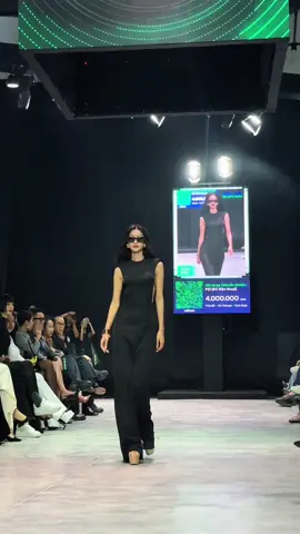 Best Face Hoa Hậu Hoàn Vũ Việt Nam 2025 - Hoàng Kim Ngân thần thái trên sàn diễn trên sàn diễn Tech-shion Show “See Now Scan Now”, với thiết kế đến từ thương hiệu PHAM STUDIO. #NguyenHoangPhuongLinh #Zalopay #SeeNowScanNow  #PHAMSTUDIO #ThuThiemRiverstage
