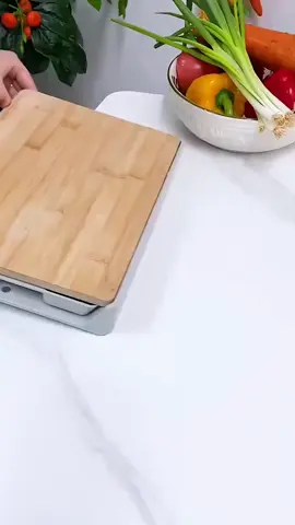 Tábua De Corte Com Bandeja 33x25cm Em Bambu – Prática, Elegante e Ideal Para Cozinha Organizada.  Link abaixo ⬇️ https://s.shopee.com.br/6KuROkZvuK #Cozinha #facilidade #agilidade #utilidade #Limpeza 
