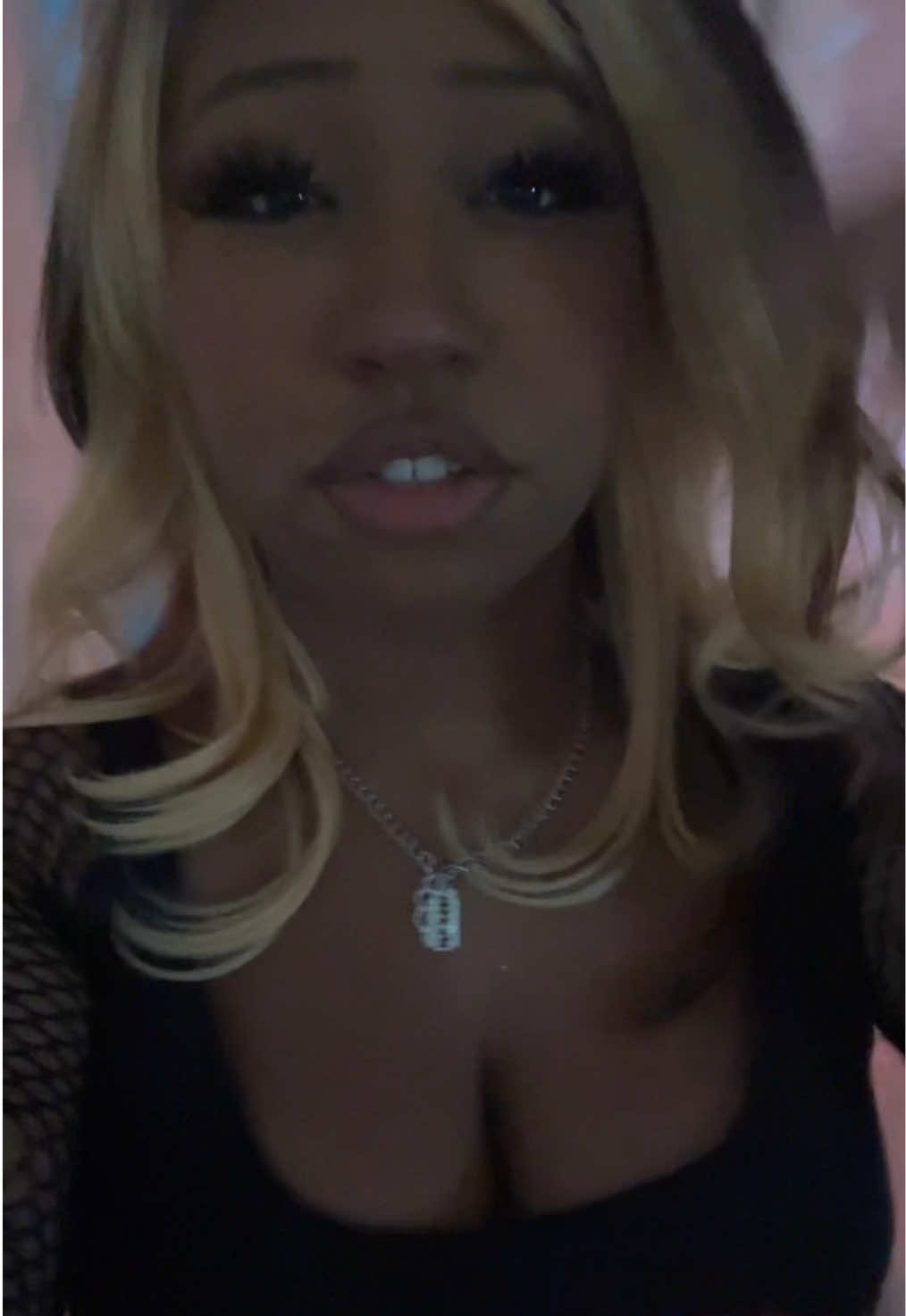 id like to be pretty and real please. #fyp #viral #scene #senior 