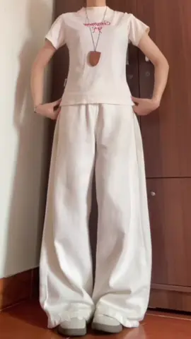 Em này dễ mặc nên lúc nào cũng lẻ size lun #quanjean #quanjeanongrong #reviewquanao #myoutfit #trending 