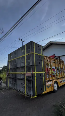 OTW karnaval gubuk Laka … cla MA AUDIO LAWANG #KARNAVAL #maaudiofyp #clamaaudio #fyp 