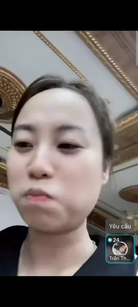 #Chị Thủy bán ông cố qua tới Nhi luôn rùi đó🤣#thuytaphoa94 #tranthiyennhi #xuhuongtiktok 