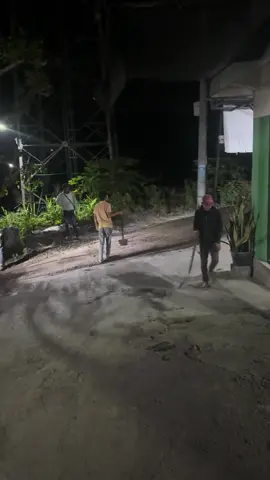 Kita lagi servis jalan menuju ke kelingking Beach 
