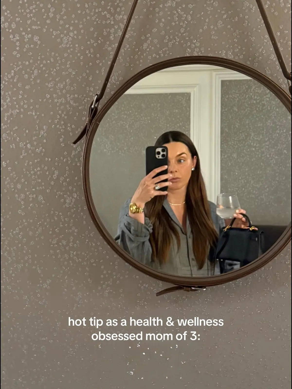 also in love with @bag-d to organize my handbag ! #wellness #health #wiredearbuds #airpods #bluetooth 
