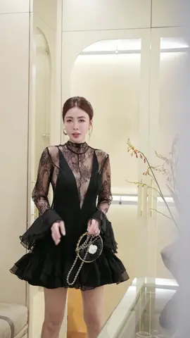 Sắc đen tuiii mê 🖤🖤🖤 #thuyvantran #jyp #xuhuongtiktok 