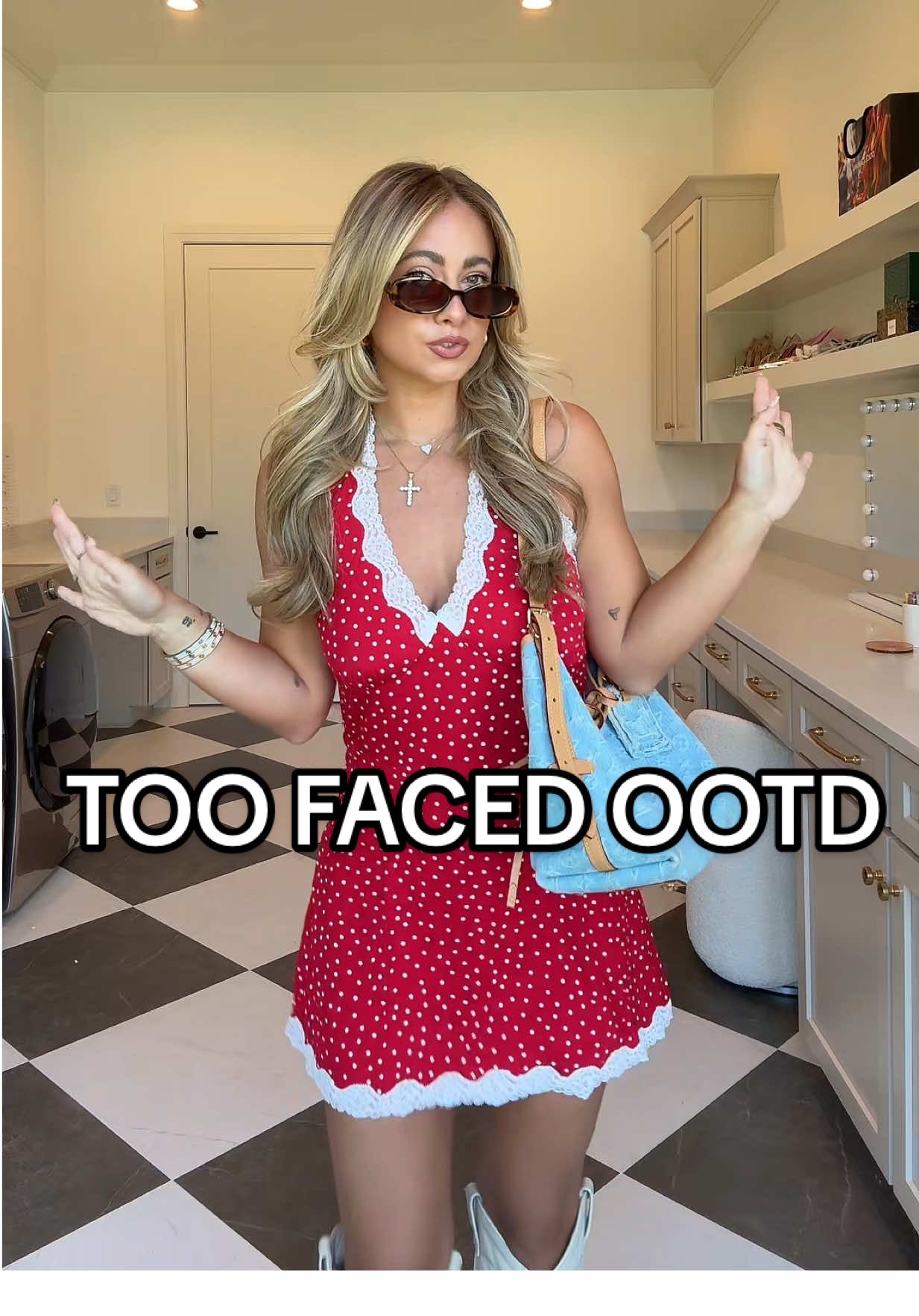 ootd for a brand event in nashville ❤️🤠 thank you @Too Faced for having me! xx #nashville #nashvilleootd #broadwaynashville #nashvilleinfluencer #falldresses 