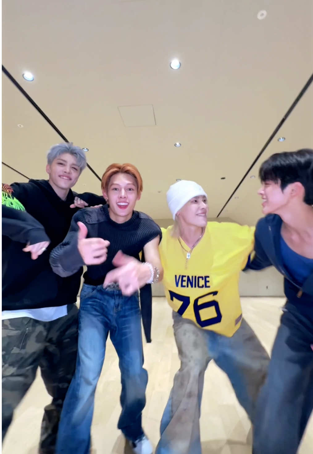 #NICHOLAS 선배님, #MAKI 선배님과 GO! in blind 🏃‍♂️ #andTEAM @&TEAM  #CORTIS #CORTIS_GO  